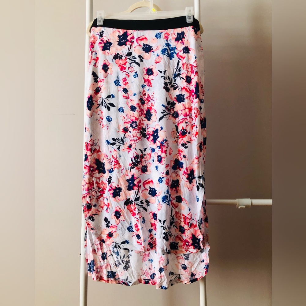 Elastic waist high-low maxi skirt